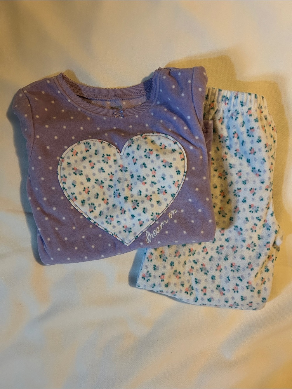 Carter's Lavender and White Heart Floral Pajama Set, size 5